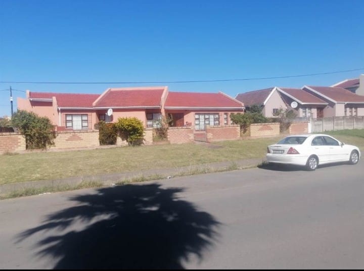 7 Bedroom Property for Sale in Mdantsane Nu 17 Eastern Cape